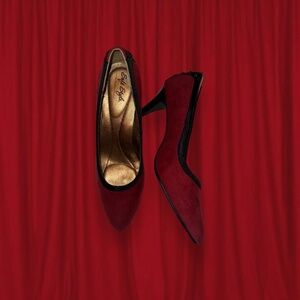 red lace heel velvet style